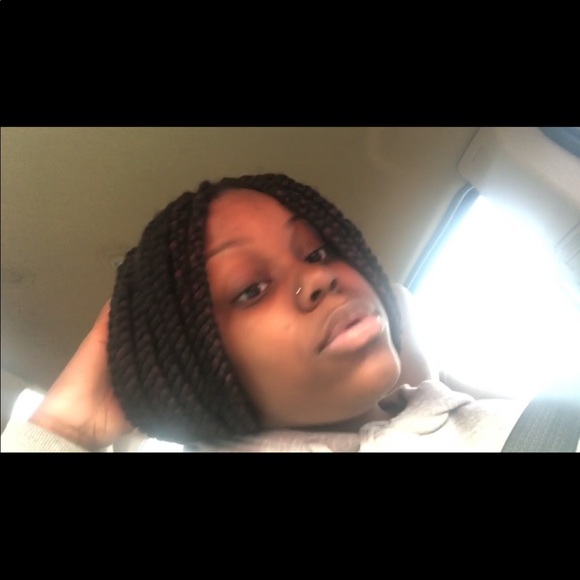 Meet your Posher, Amaya - Picture 1 of 1